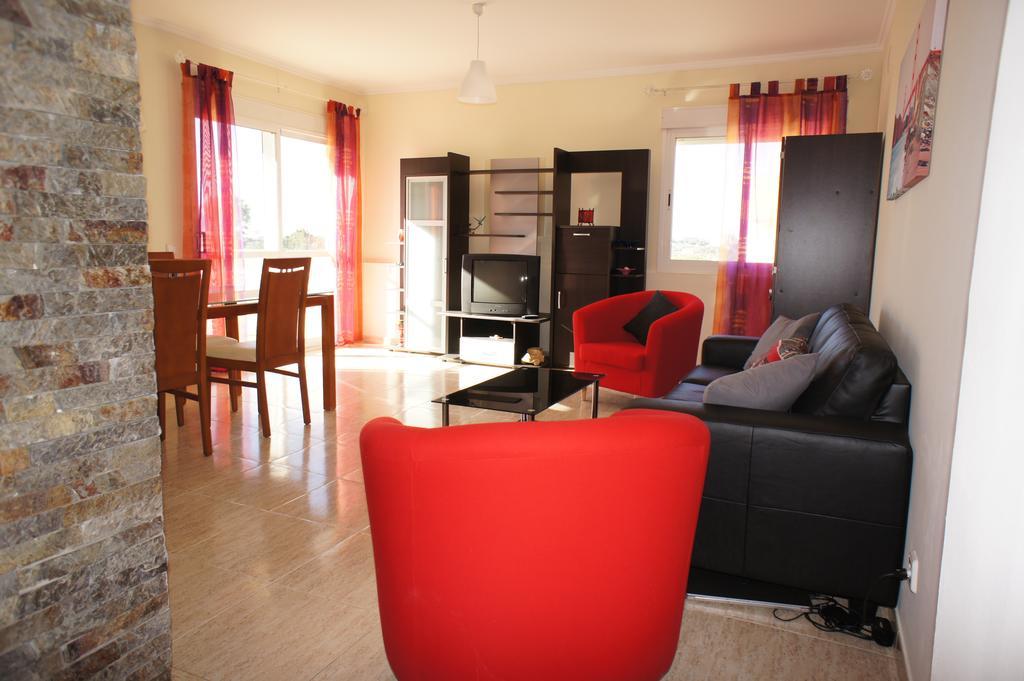 Sunny Apartment Al-Sakia, Quarteira, Vilamoura Exterior photo